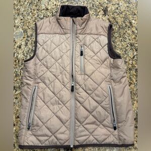 Quilted Tan Vest with Zipper Pockets